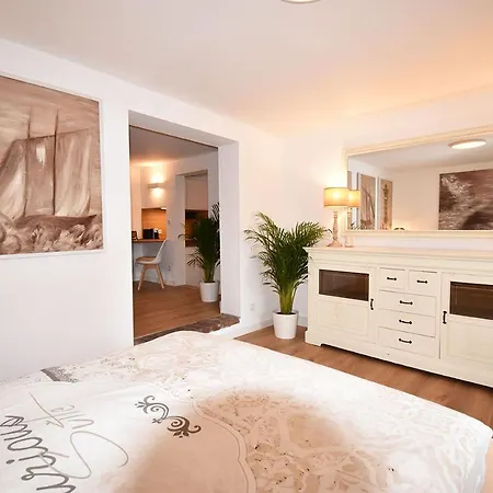 Sweet In Bei Messe Duesseldorf Appartement *
